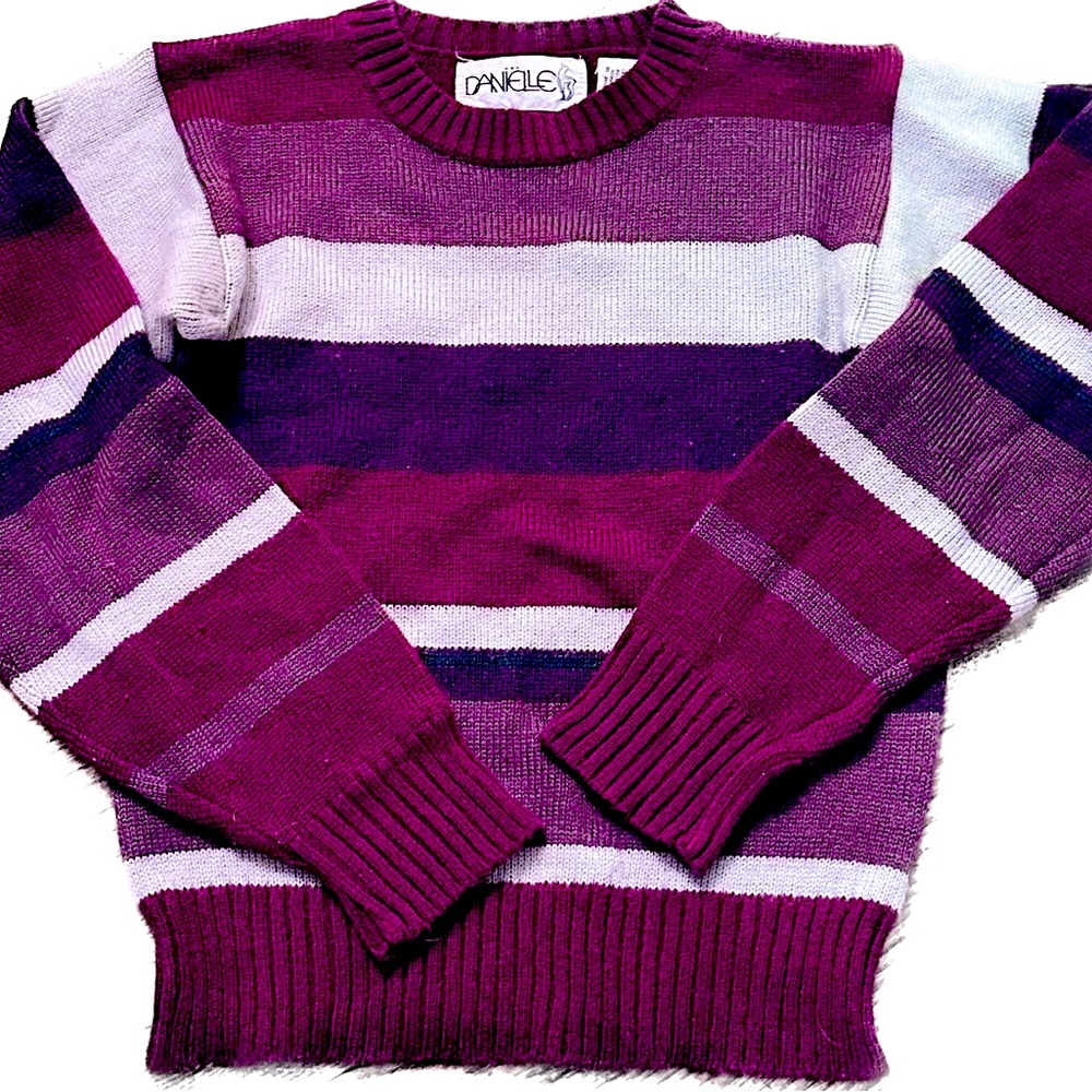 🎁Vintage sweater Crewneck purple fushia & grey  stripe M Danielle 🎁= 2 for $32